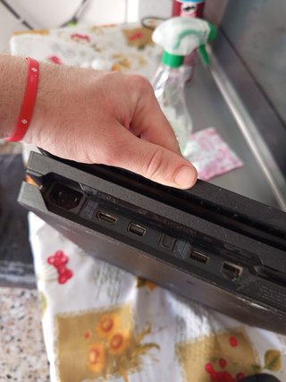 Pack PS4: Consola, Mandos y Cascos