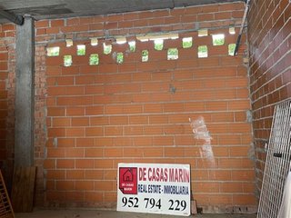 Local comercial en venta en Puerto - Plaza de Toros en Estepona