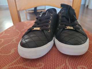 Zapatillas Guess Mujer Talla 40 Negro/Dorado