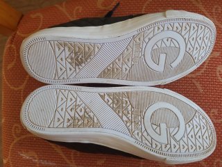 Zapatillas Guess Mujer Talla 40 Negro/Dorado