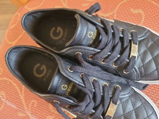 Zapatillas Guess Mujer Talla 40 Negro/Dorado