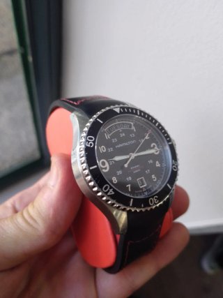 Hamilton Khaki Navy Scuba Automático