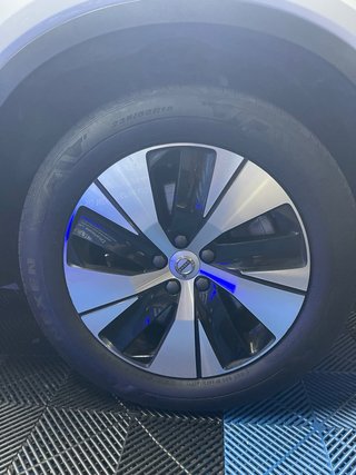 Llantas 235/55R18 Volvo XC40
