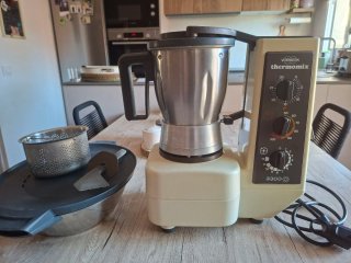 Thermomix 3300 con accesorios