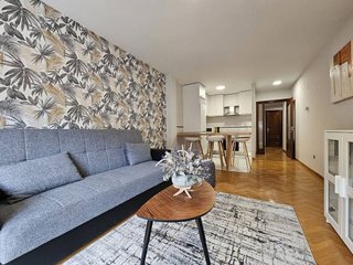 Piso en alquiler en Milán - Pumarín - Teatinos en Oviedo