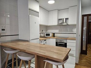 Piso en alquiler en Milán - Pumarín - Teatinos en Oviedo