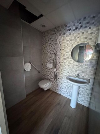 Local comercial en alquiler en Playa de San Juan en Alicante