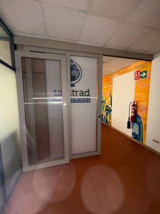 Oficina en alquiler en Colores - Entreparques en Sevilla