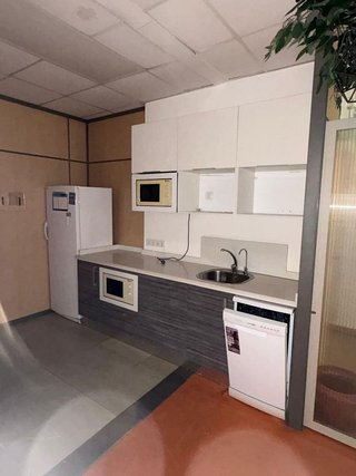 Oficina en alquiler en Colores - Entreparques en Sevilla