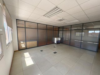 Oficina en alquiler en Colores - Entreparques en Sevilla