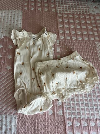 Conjunto bebé niña H&M floral