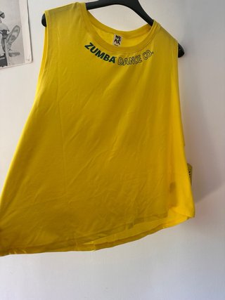 Camiseta Zumba Dance Co. Amarilla
