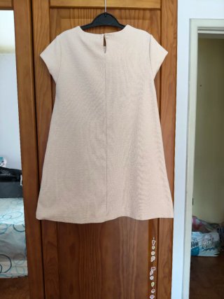 Vestido Zara bege flores T.6