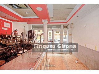 Local comercial en venta en Santa Eugènia en Girona