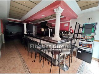 Local comercial en venta en Santa Eugènia en Girona
