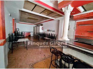 Local comercial en venta en Santa Eugènia en Girona