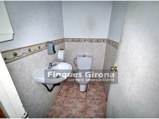 Local comercial en venta en Santa Eugènia en Girona