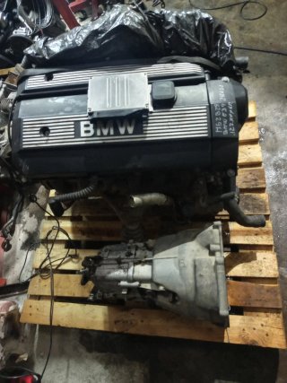 Motor M52B28