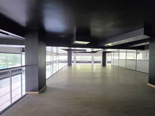 Local comercial en alquiler en Centre en Ripollet