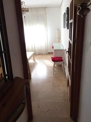 Piso en alquiler en Los Remedios en Sevilla