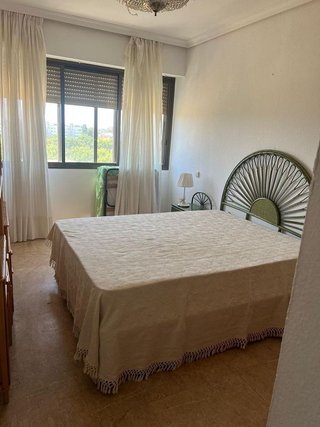 Piso en alquiler en Los Remedios en Sevilla