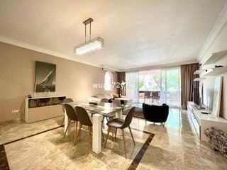 Piso en alquiler en Los Naranjos - Las Brisas en Marbella