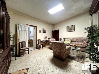 Chalet en venta en Alagón