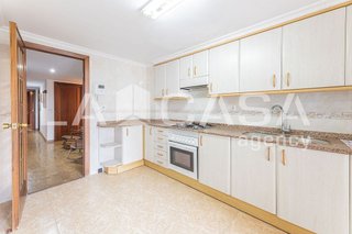 Piso en venta en Ciutat Jardí en Valencia