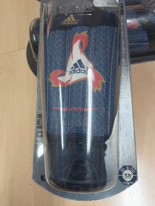 Adidas Retro Espinilleras