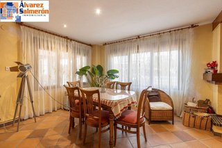 Chalet en venta en Residencial Triana - Barrio Alto en Gabias (Las)