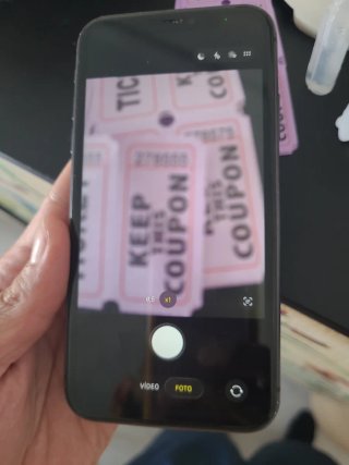 iPhone 11 75% Batería, Cámara con Fallo