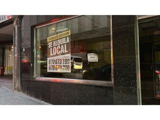 Local comercial en alquiler en Avda de Madrid - Pº de la Estación en Jaén