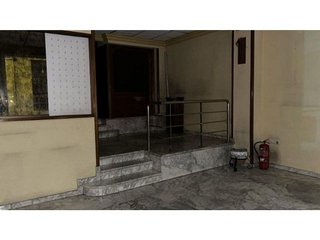 Local comercial en alquiler en Avda de Madrid - Pº de la Estación en Jaén