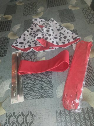 Disfraz Carnaval Dalmatas Capa Guantes Cinturón Va