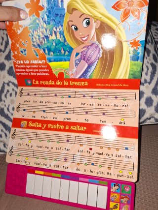 PEQUE?O PIANO PRINCESAS DISNEY