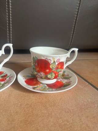 Set 3 tazzine da caffé con piattini coordinati