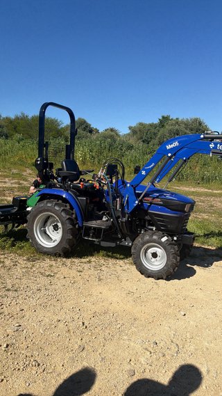 Tractor Farmtrac 26