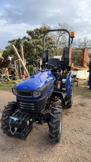 Tractor Farmtrac 26