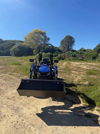 Tractor Farmtrac 26
