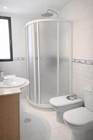 Piso en venta en San Luis en Almería