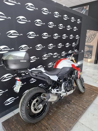 BMW F 900 R 2020 | 28.066 km