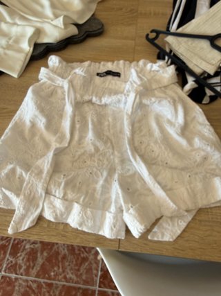 Zara Shorts Blancos Bordados Talla s