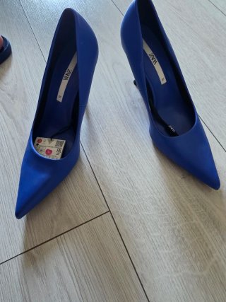 Zapatos de tacón Zara azul talla 37