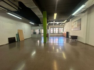 Local comercial en alquiler en El Gall en Esplugues de Llobregat