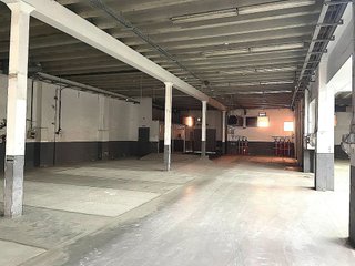 Nave industrial en alquiler en Almeda - El Corte Inglés en Cornellà de Llobregat