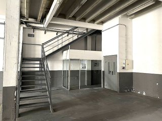 Nave industrial en alquiler en Almeda - El Corte Inglés en Cornellà de Llobregat