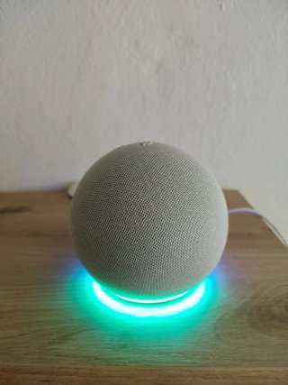 1 Amazon Echo Dot 5a Gen Bianco