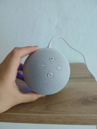 1 Amazon Echo Dot 5a Gen Bianco