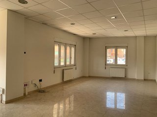 Oficina en alquiler en Benavente