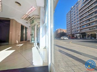 Local comercial en alquiler en Paseo Sagasta en Zaragoza
